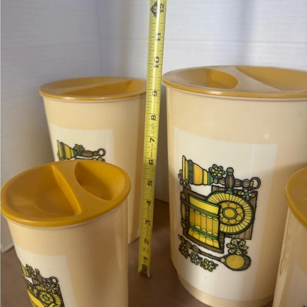 Groovy Retro Plastic 8pc Nesting Canister Set 1970’s